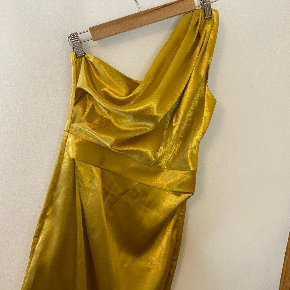 Nwt Rosedress Gold Goddess One Shoulder Satin Midi Dress — image 6 of 8